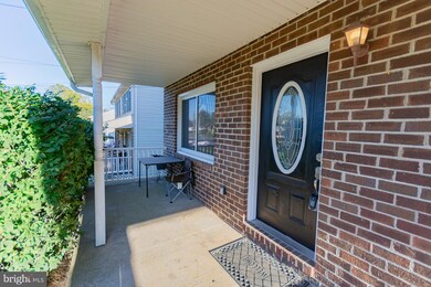 306 E 12th Ave unit B, Ranson, WV 25438 - photo 2