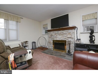 2064 Old Welsh Rd, Abington, PA 19001 - photo 5