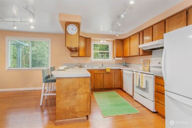 8707 228th St SW, Edmonds, WA 98026 - photo 7