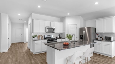 8407 Sandy Coral Ln, Iowa Colony, TX 77583 - photo 4