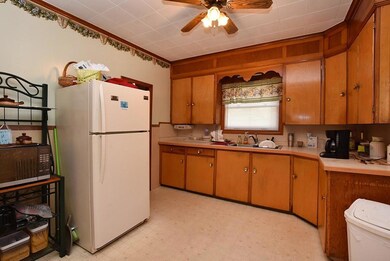 637 Park Ave, Woonsocket, RI 02895 - photo 4