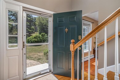 14 Magnolia Dr, Goffstown, NH 03045 - photo 3