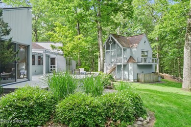17 Steep Hollow Ln Cos Cob CT-large-002-