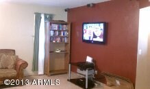 Livingroom2