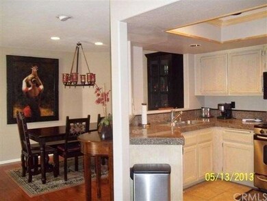 DINING AREA & KITCHEN 