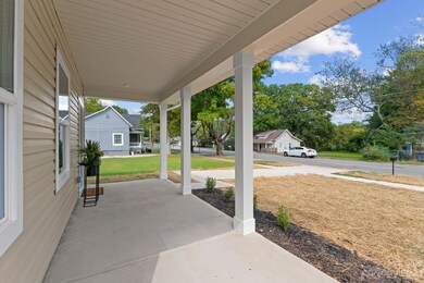 1216 4th St, Statesville, NC 28677 - photo 2