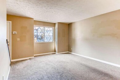 3103 Highcliff Ct Columbus OH-small-008-