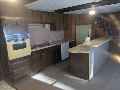 9043 Strasburg Bolivar Rd NW, Strasburg, OH 44680 - photo 4