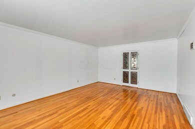 909 Critchfield Rd, Columbus, OH 43213 - photo 6