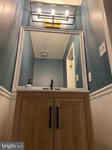 324 Wendover Dr unit 143-A, Eagleville, PA 19403 - photo 6