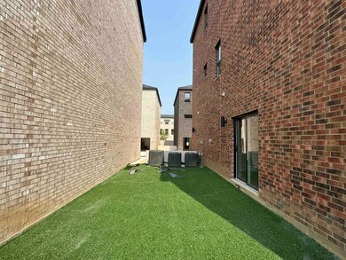 210 Veracruz Dr unit 106, Laredo, TX 78045 - photo 3