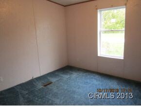 104 Wildcat Dr, Windfall, IN 46076 - photo 7