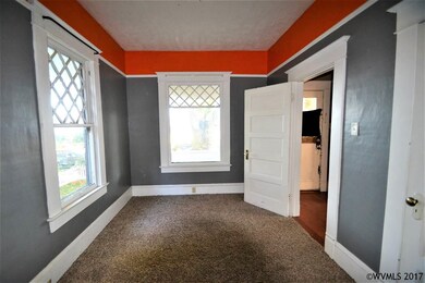 814 E 12th St, the Dalles, OR 97058 - photo 4