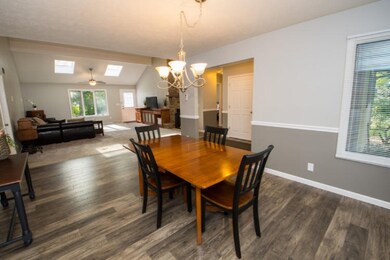 68885 3rd St Edw Dining room (2)