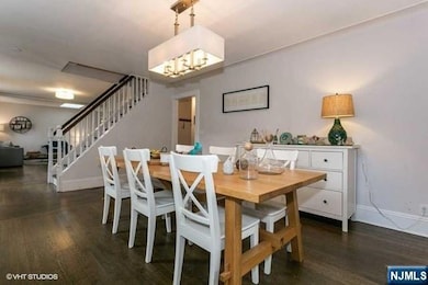 24 Robinhood Ave, Closter, NJ 07624 - photo 2