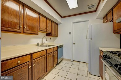 26 Sassafras Ln unit D4, Monmouth Junction, NJ 08852 - photo 7