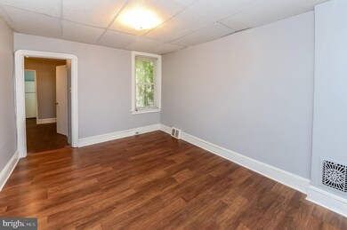 57 N Keystone Ave, Upper Darby, PA 19082 - photo 6