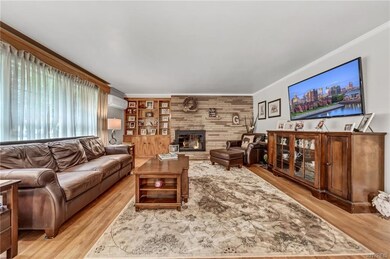 476 Duane Dr, North Tonawanda, NY 14120 - photo 6