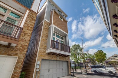 734 Yale St unit A, Houston, TX 77007 - photo 2