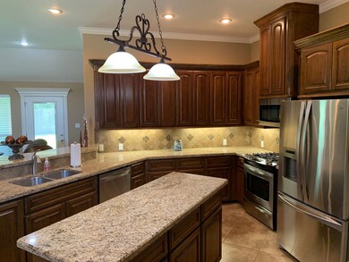 3232 El Camino St, Bay City, TX 77414 - photo 4