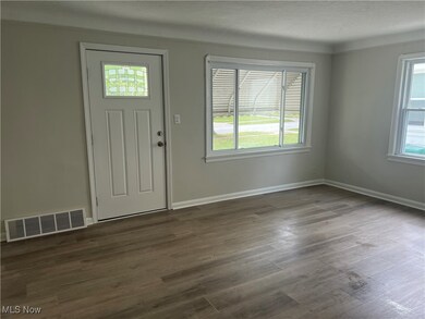 5200 Clement Ave, Maple Heights, OH 44137 - photo 6