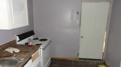 6723 Kittridge St, Houston, TX 77028 - photo 7