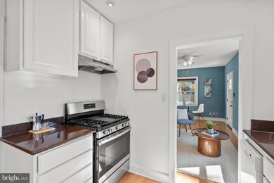 1611 13th St S, Arlington, VA 22204 - photo 5