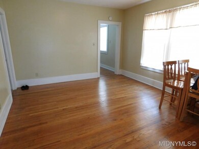 2nd Floor Dinning Room