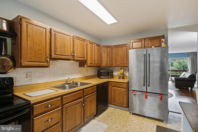 9 Valley Crossing Cir, Cockeysville, MD 21030 - photo 6