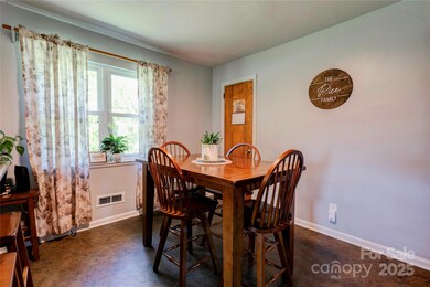 1410 Beverly Ave, Shelby, NC 28152 - photo 6