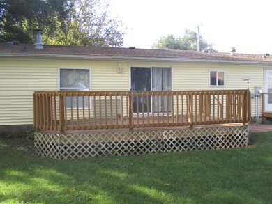 814 E Overton St, Tuscola, IL 61953 - photo 4