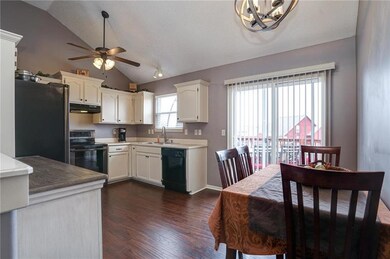 1916 Parkview Dr, Raymore, MO 64083 - photo 5