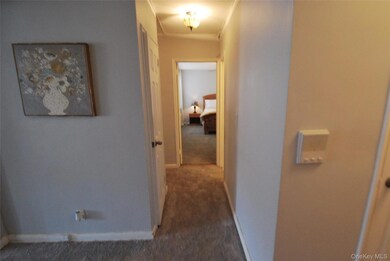 Sadore Lane Gardens unit 6H, Yonkers, NY 10710 - photo 5