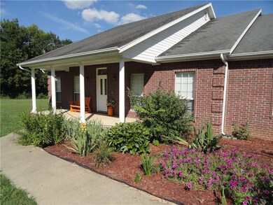 138 Madison 4245, Elkins, AR 72727 - photo 4