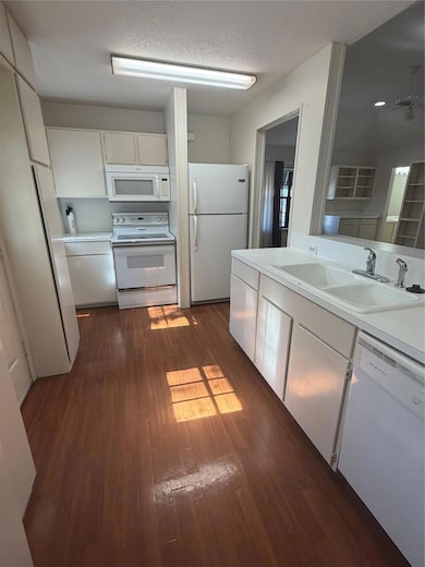 728 W San Antonio St unit 102 B, Lockhart, TX 78644 - photo 7