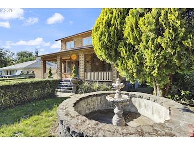 529 W 3rd Place, the Dalles, OR 97058 - photo 4