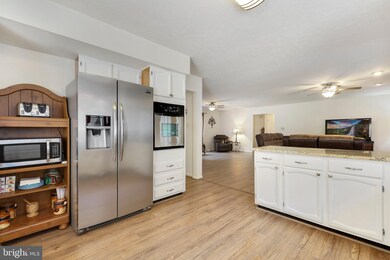 9555 Hickory Acres Ct, Pomfret, MD 20675 - photo 5