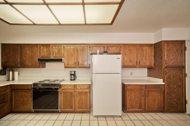 Kitchen (16)