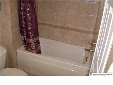 9 Horseshoe Ct unit 25, Tinton Falls, NJ 07753 - photo 6