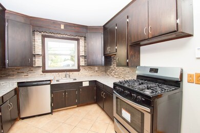 501 Rogers Ave, West Springfield, MA 01089 - photo 6