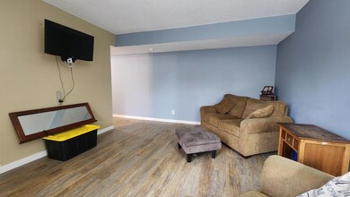 7838 Dunmore Rd, Woodbury, MN 55125 - photo 5