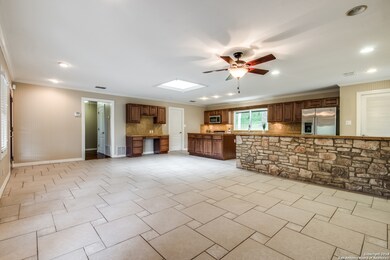 20686 Scenic Loop Rd, Helotes, TX 78023 - photo 6