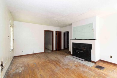 1034 E 19th (2)