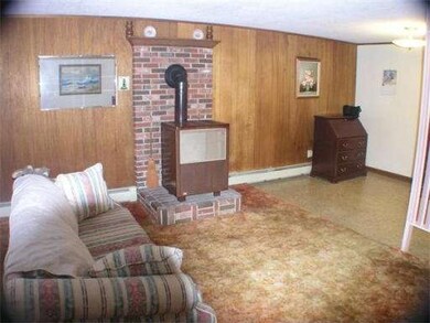 94 Minott St, Gardner, MA 01440 - photo 4