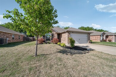 1109 E 146 Ct S, Glenpool, OK 74033 - photo 2