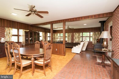 5753 Oakland Rd, Sykesville, MD 21784 - photo 4