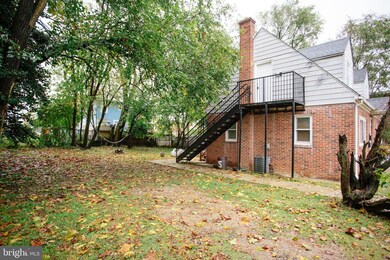 2202 Cove Rd unit SECOND FLOOR, Pennsauken, NJ 08110 - photo 2