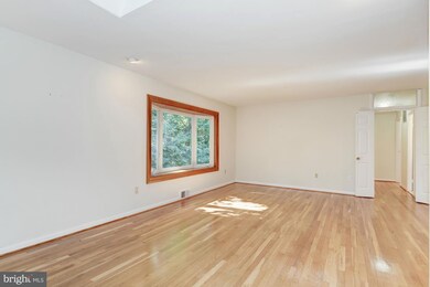 14311 Briarwood Terrace, Rockville, MD 20853 - photo 6