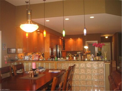 Kitchen with breakfast table