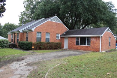 FRONT: Move in ready. Qualifies for 0 down Rural D